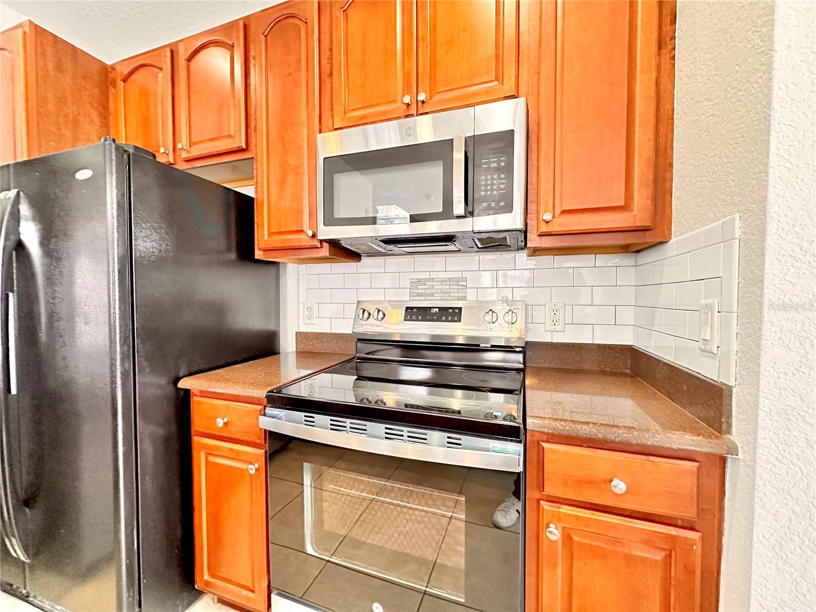 Image 18 of 40 For 2334 Grand Central Parkway 1