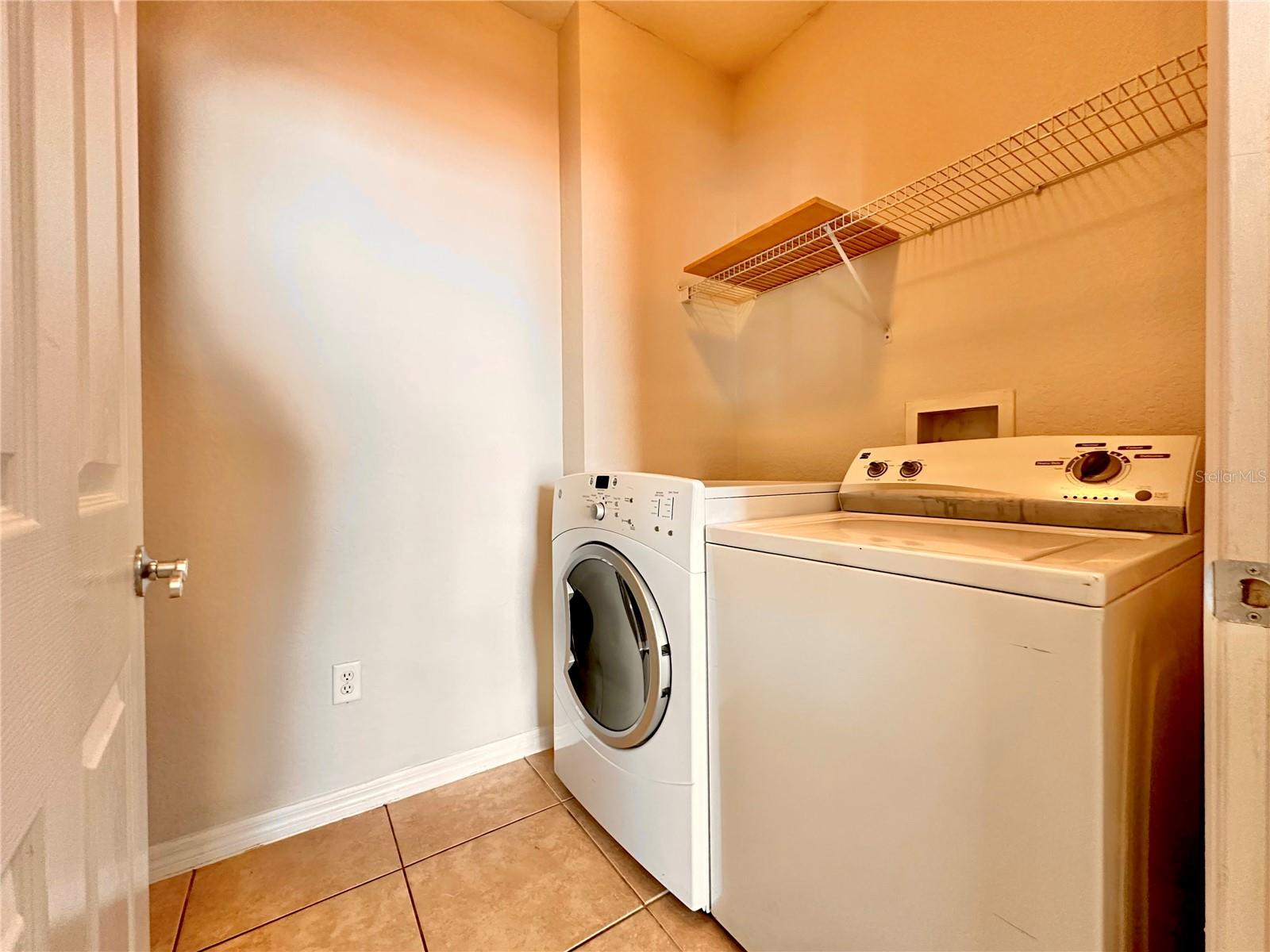 Image 22 of 40 For 2334 Grand Central Parkway 1