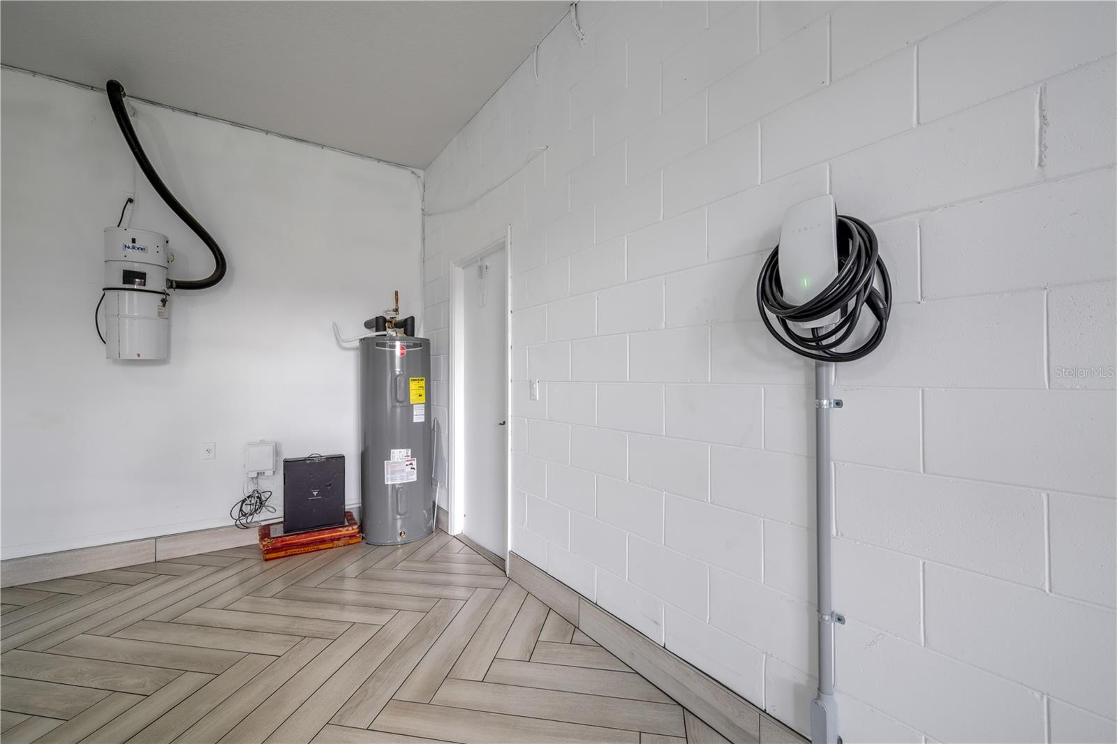 Image 51 of 52 For 1706 Cheltenborough Drive