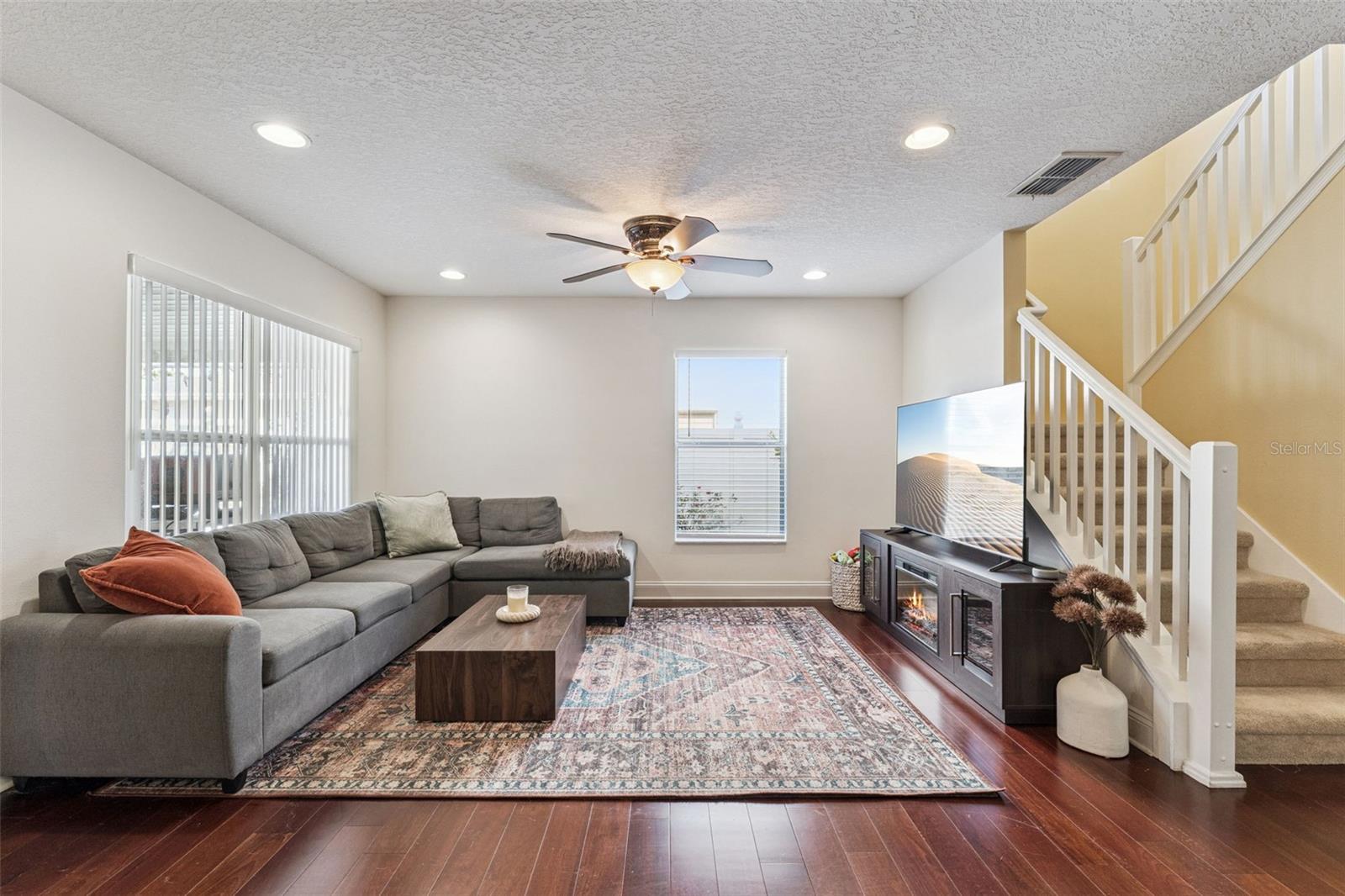 Image 2 of 31 For 2524 Abey Blanco Drive