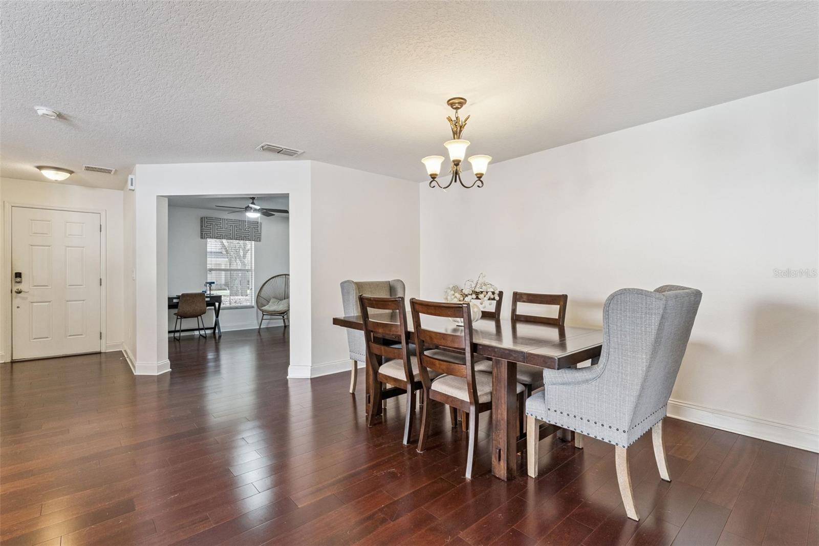 Image 7 of 31 For 2524 Abey Blanco Drive