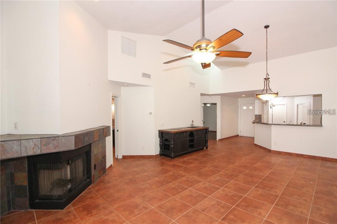 Image 11 of 28 For 7213 Dr Phillips Boulevard