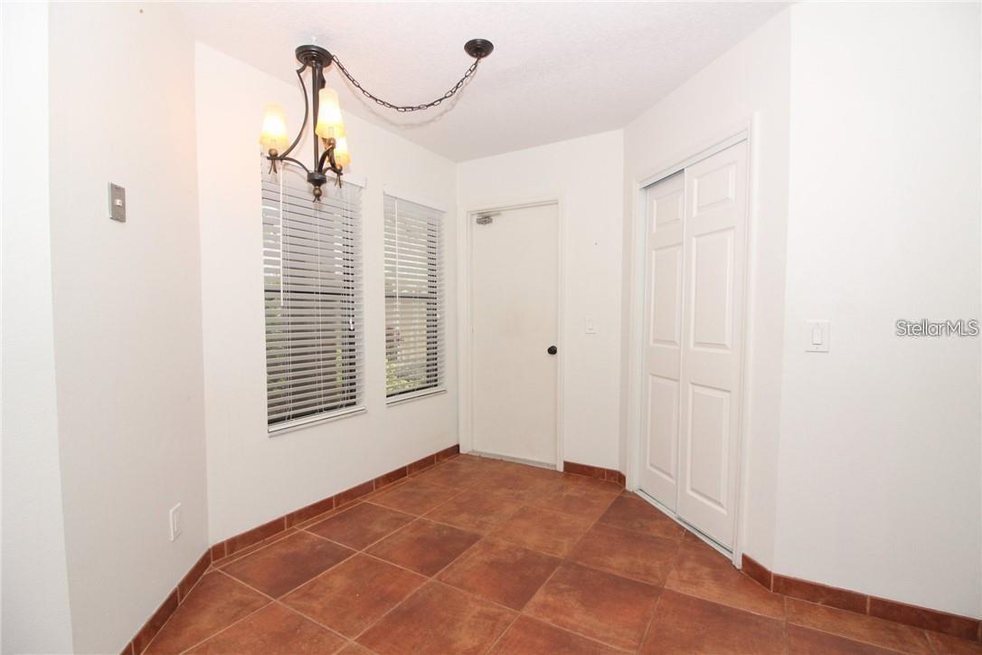 Image 4 of 28 For 7213 Dr Phillips Boulevard