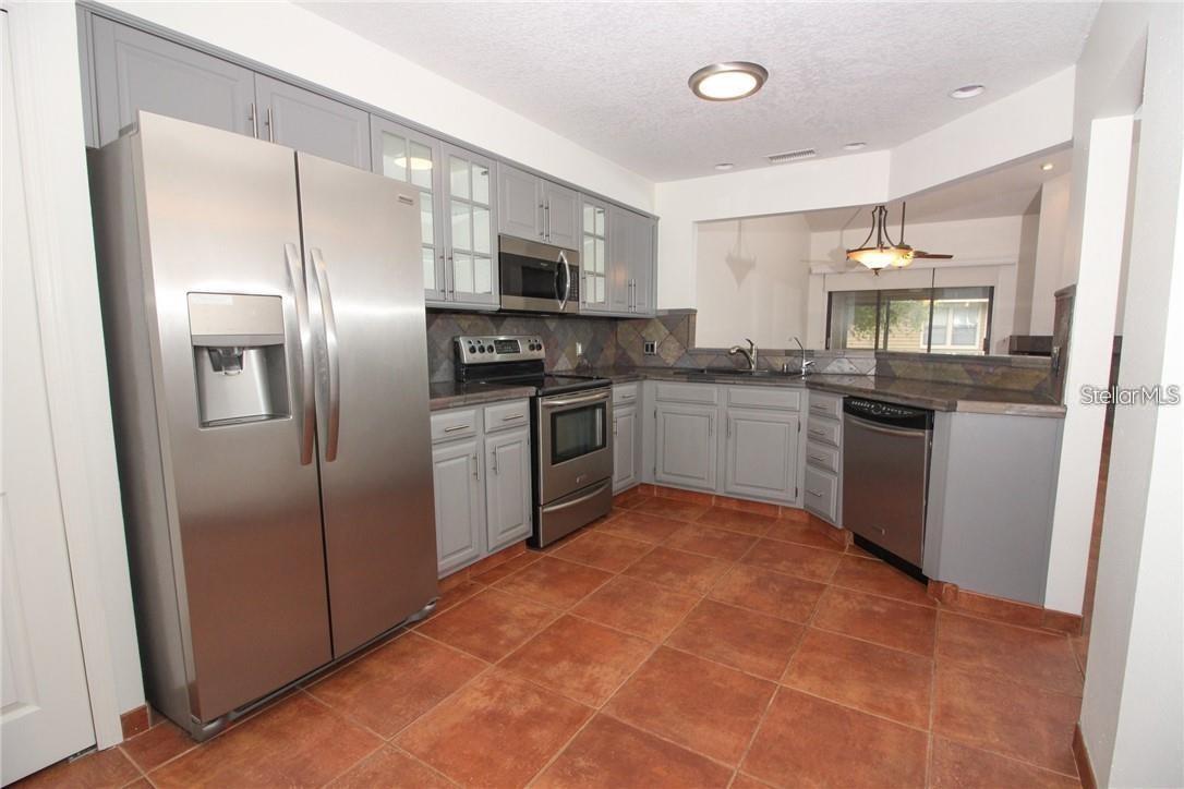 Image 7 of 28 For 7213 Dr Phillips Boulevard