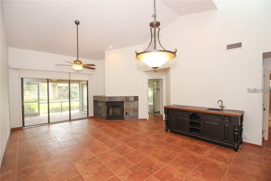 Image 8 of 28 For 7213 Dr Phillips Boulevard