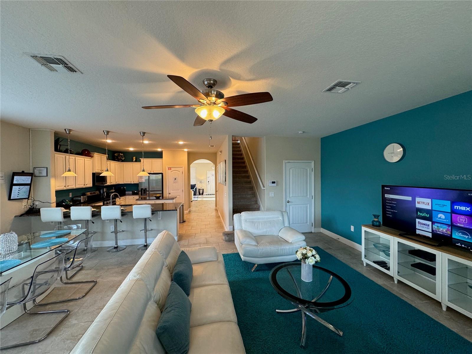 Image 20 of 75 For 4119 Oaktree Drive