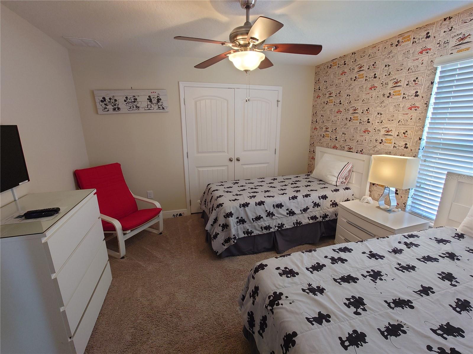 Image 36 of 75 For 4119 Oaktree Drive