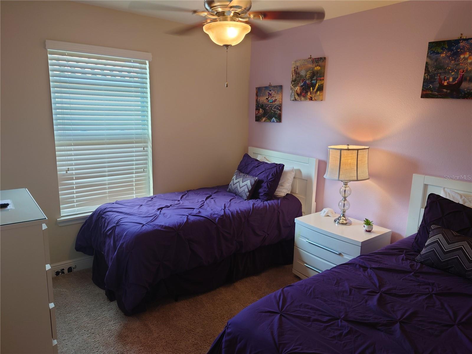 Image 37 of 75 For 4119 Oaktree Drive