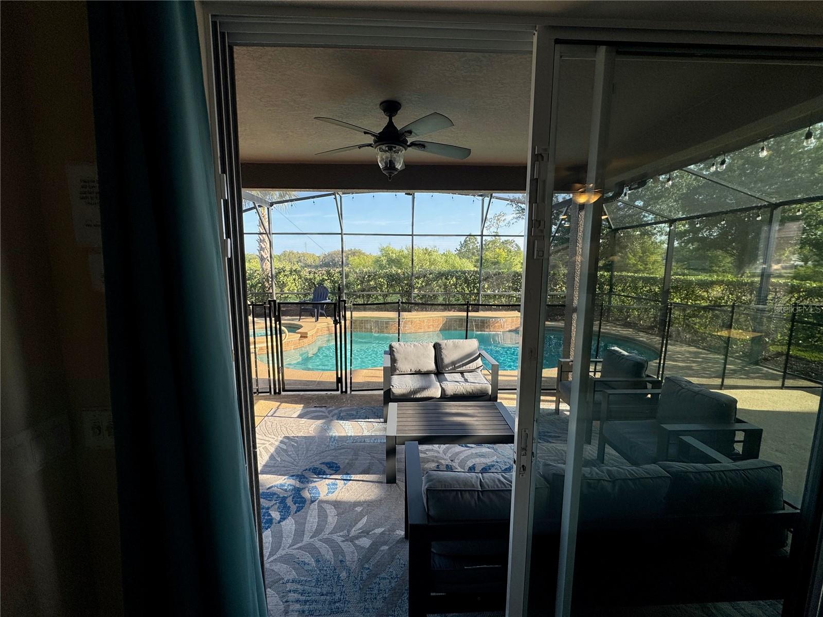 Image 43 of 75 For 4119 Oaktree Drive