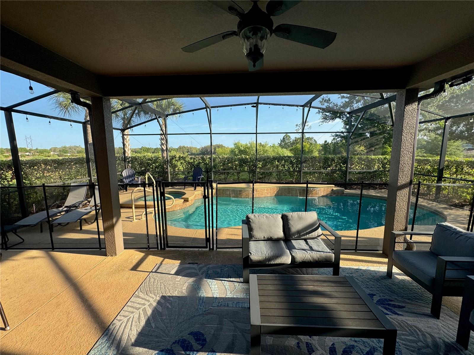 Image 44 of 75 For 4119 Oaktree Drive