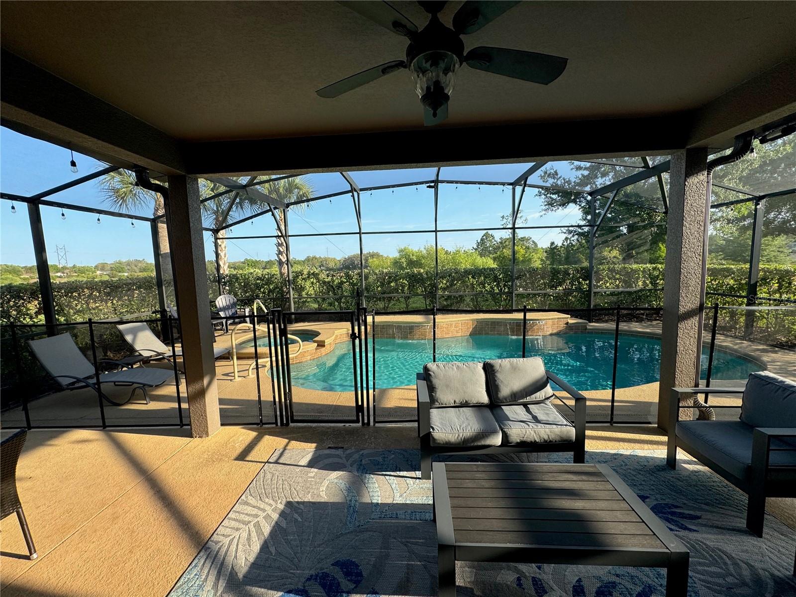 Image 46 of 75 For 4119 Oaktree Drive