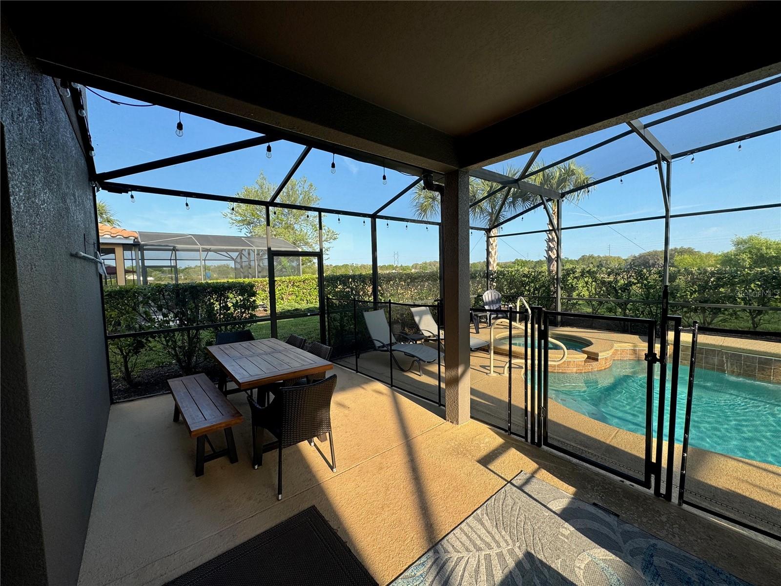 Image 47 of 75 For 4119 Oaktree Drive