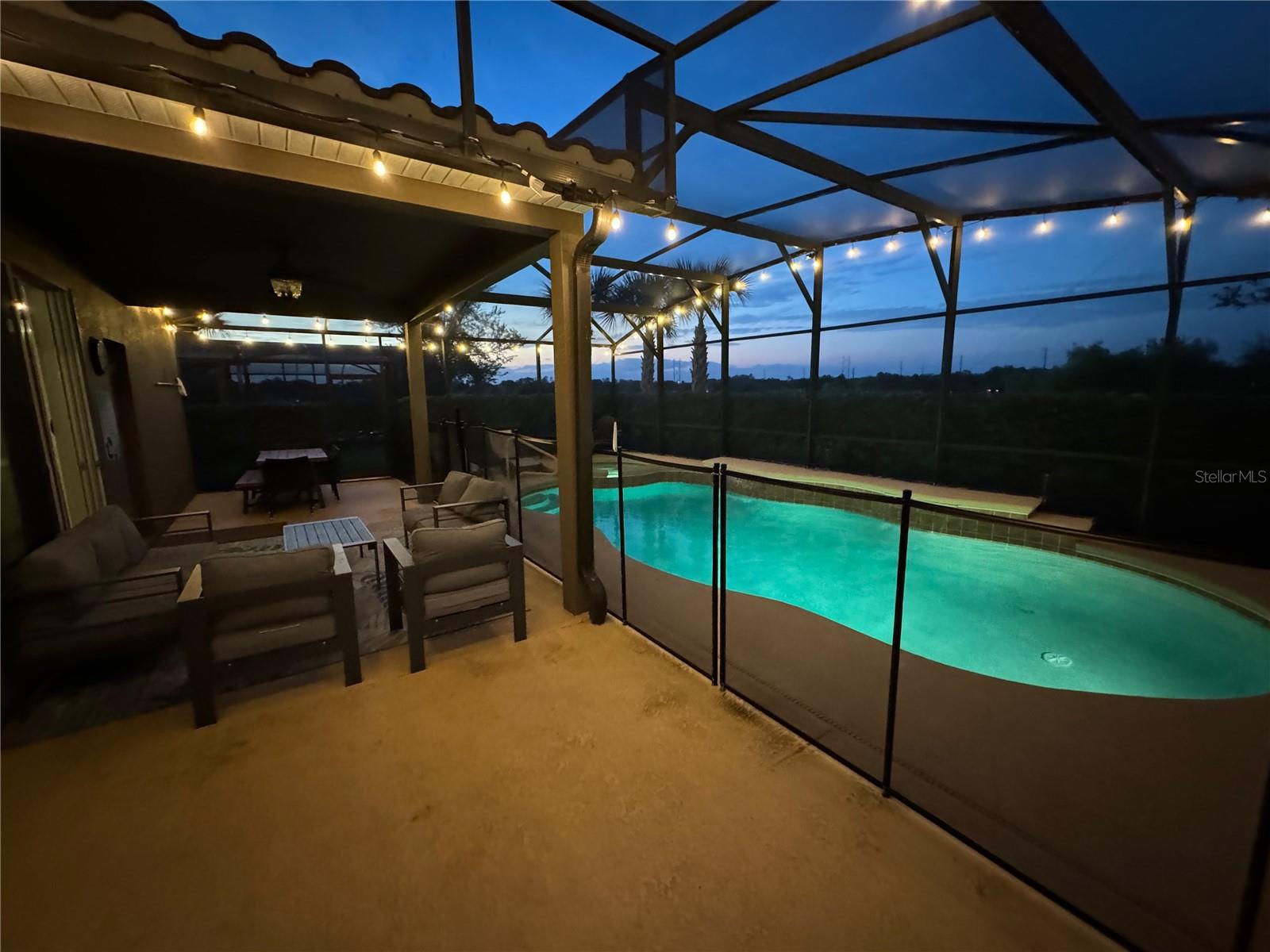 Image 60 of 75 For 4119 Oaktree Drive