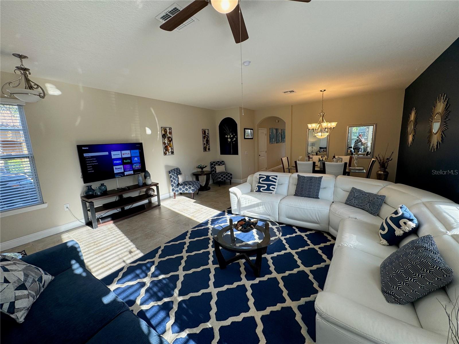 Image 9 of 75 For 4119 Oaktree Drive