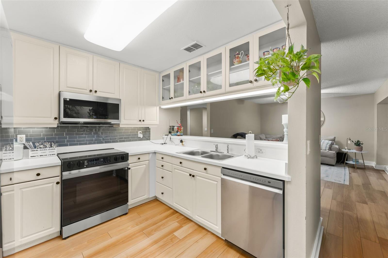 Image 14 of 58 For 107 Cedar Point Lane