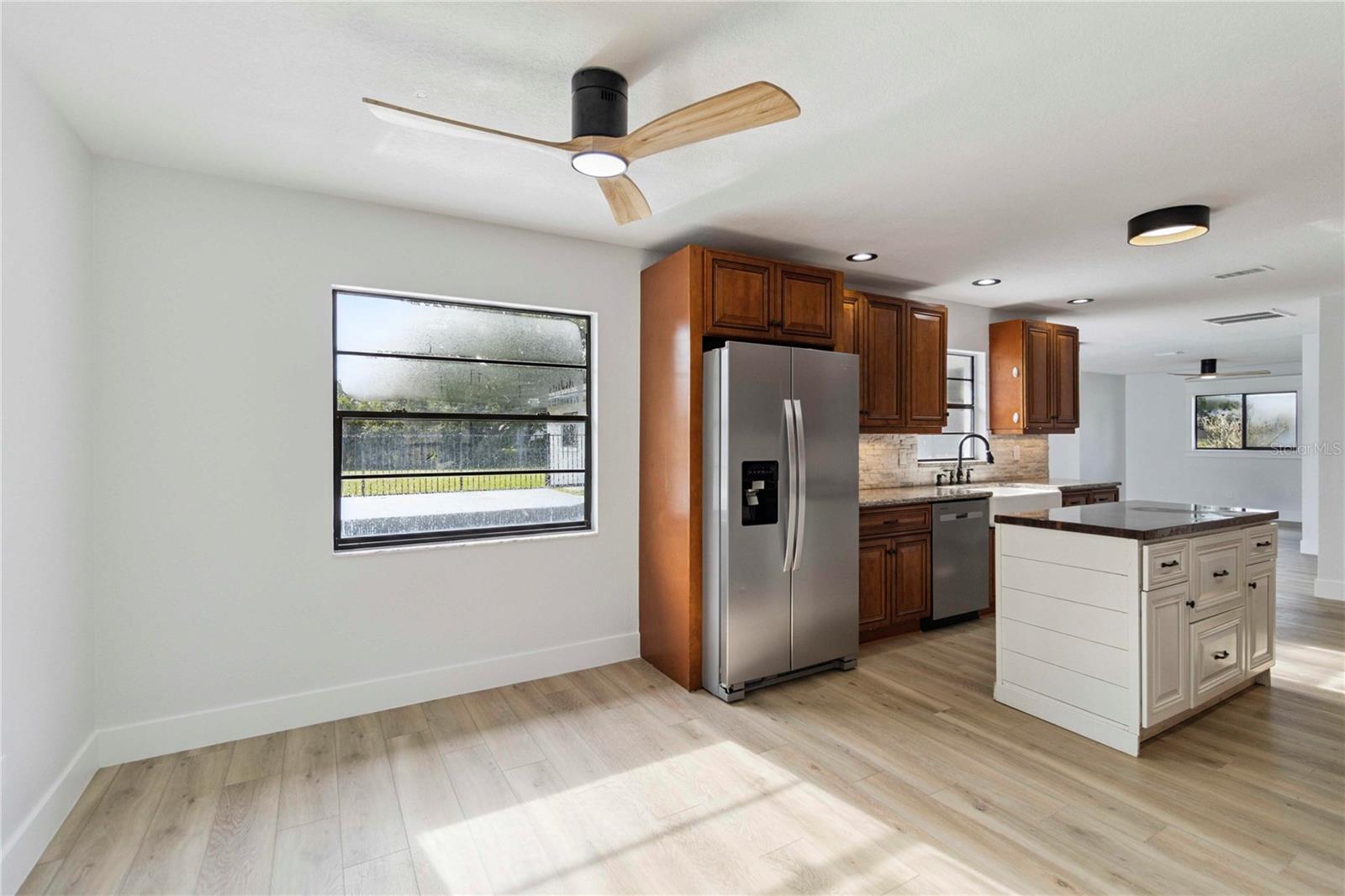 Image 8 of 31 For 6337 99th Street E