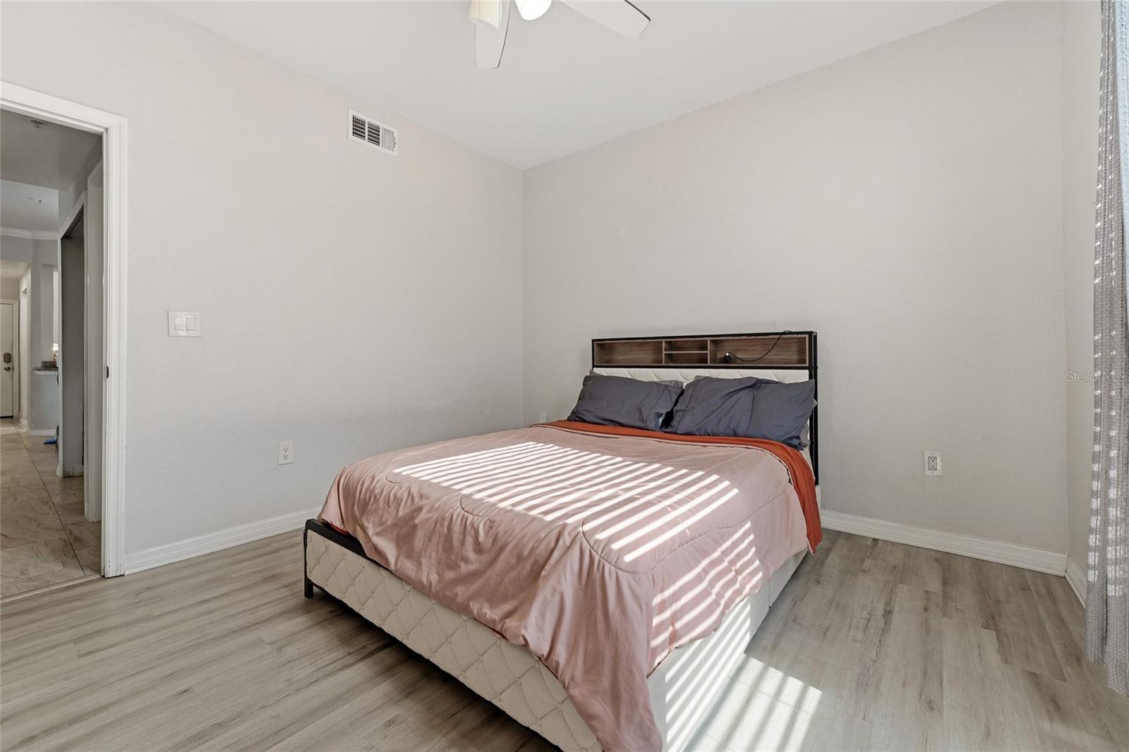 Image 18 of 31 For 5526 Pga Boulevard 4913