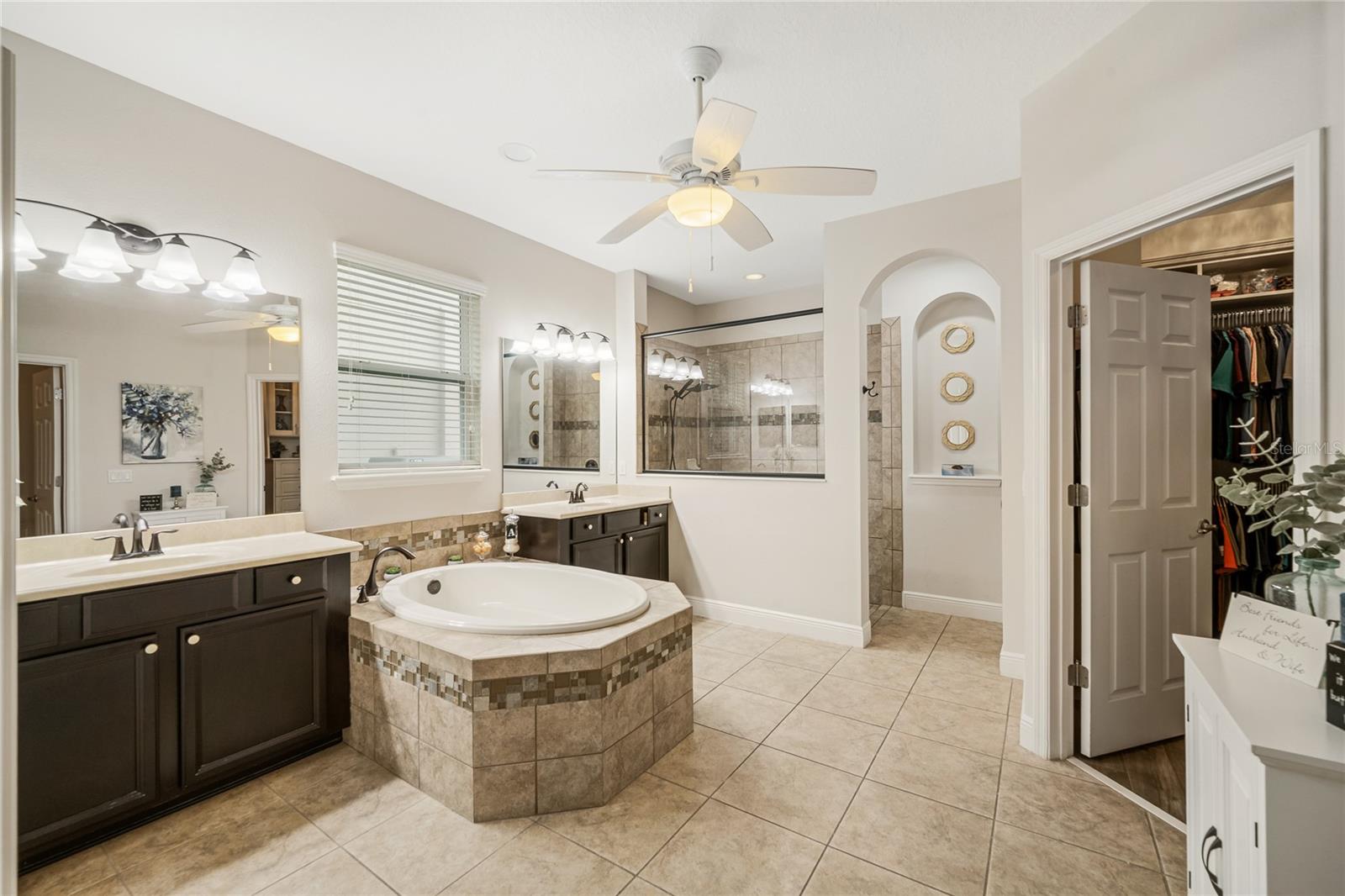 Image 25 of 62 For 648 Fanning Drive