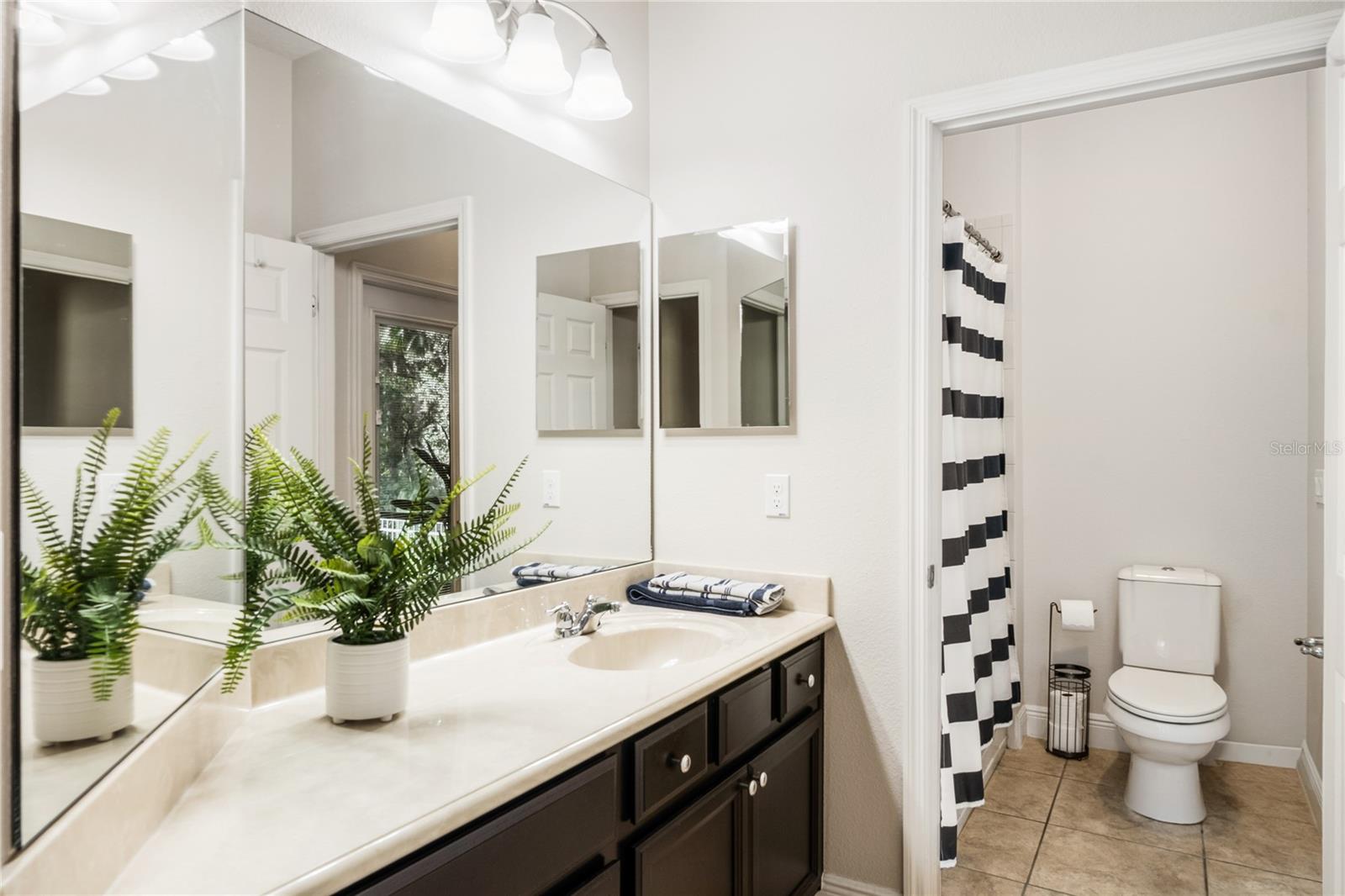 Image 32 of 62 For 648 Fanning Drive