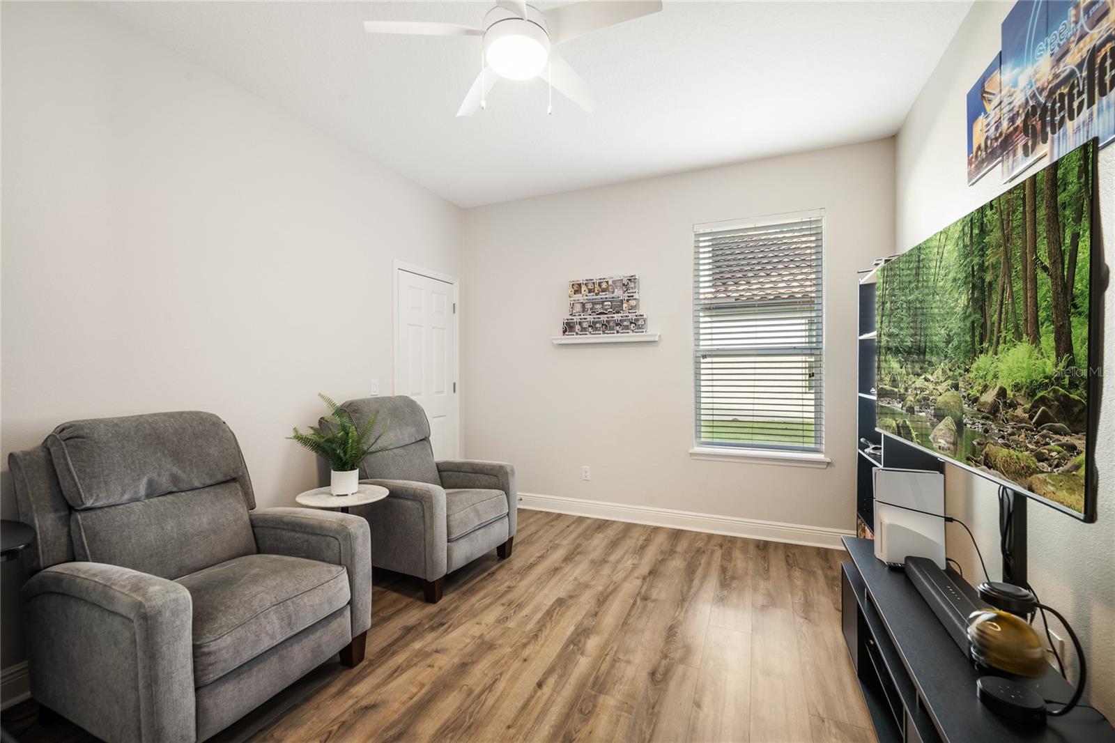 Image 34 of 62 For 648 Fanning Drive