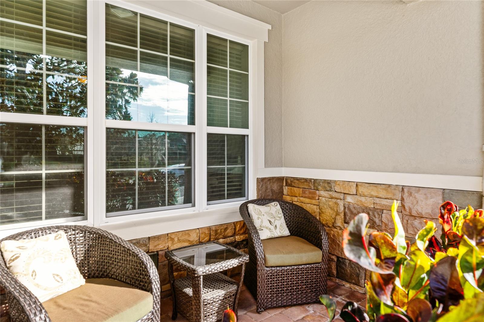 Image 5 of 62 For 648 Fanning Drive