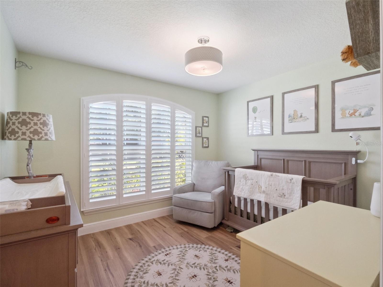 Image 16 of 34 For 470 Wellesly Street