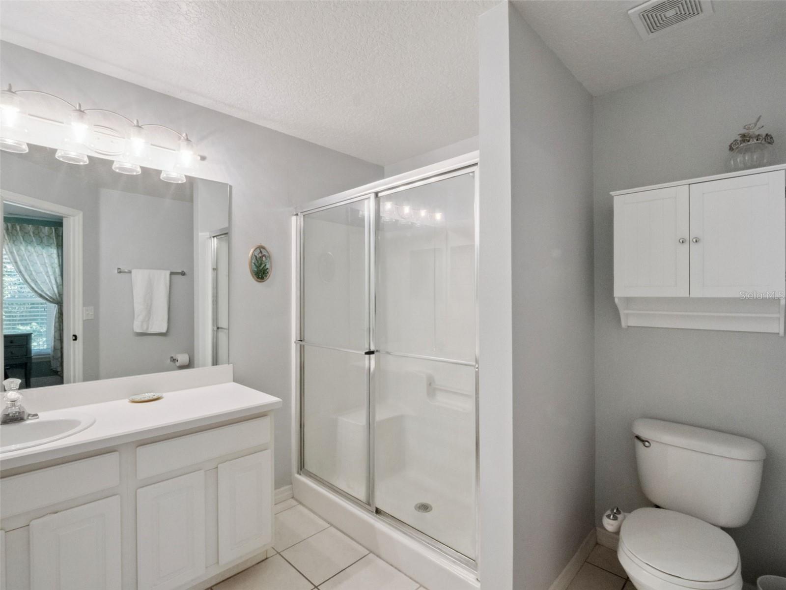 Image 17 of 34 For 470 Wellesly Street