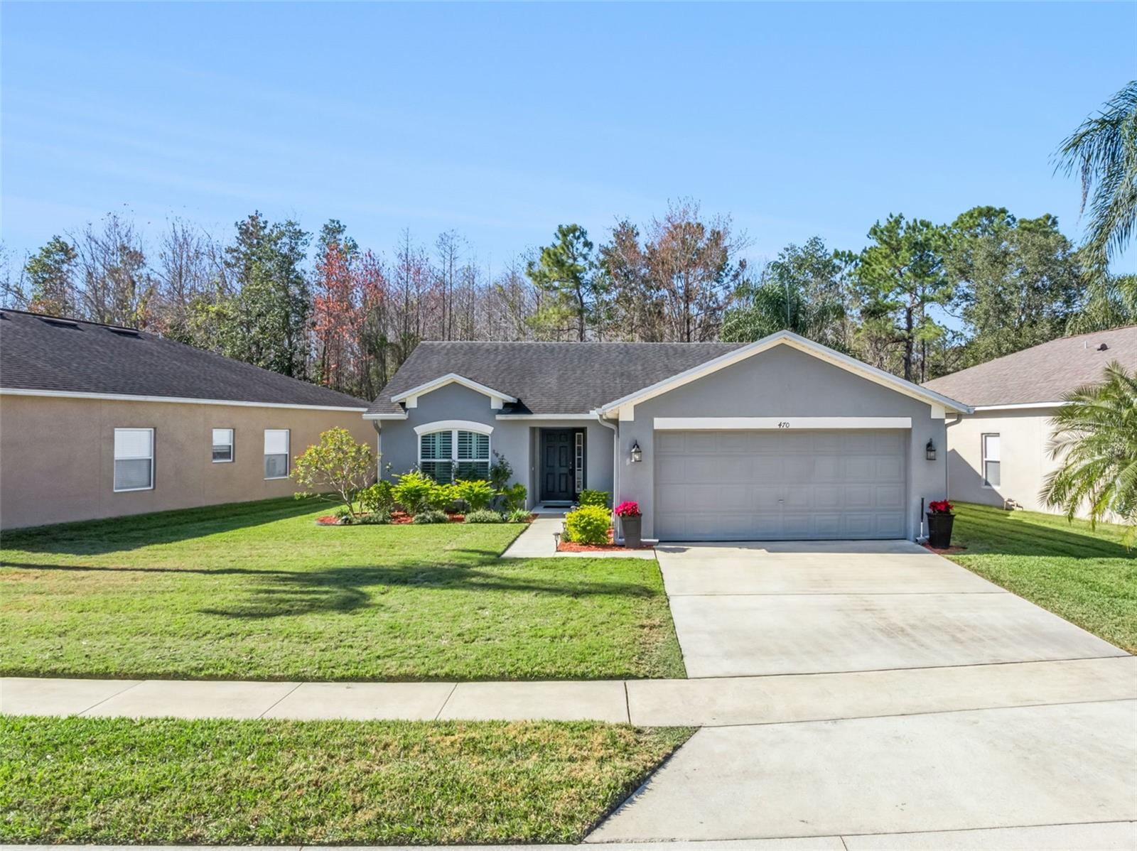 Image 2 of 34 For 470 Wellesly Street