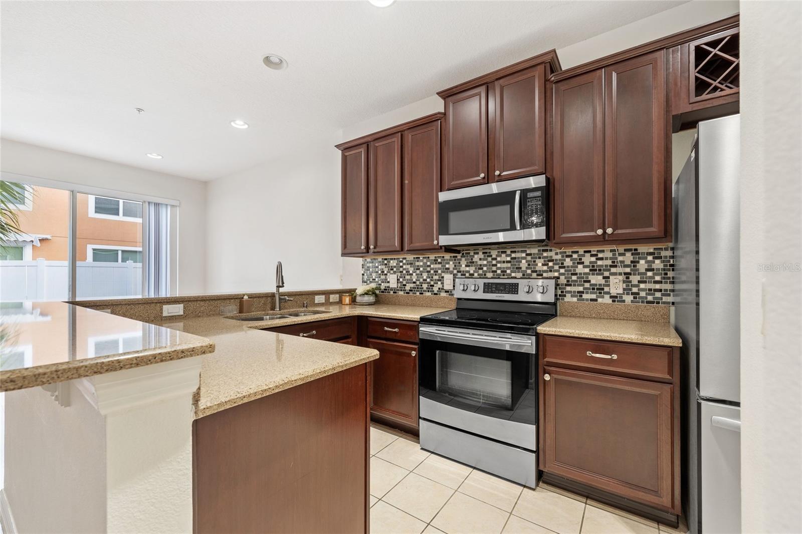 Image 15 of 42 For 9430 Tawnyberry Street