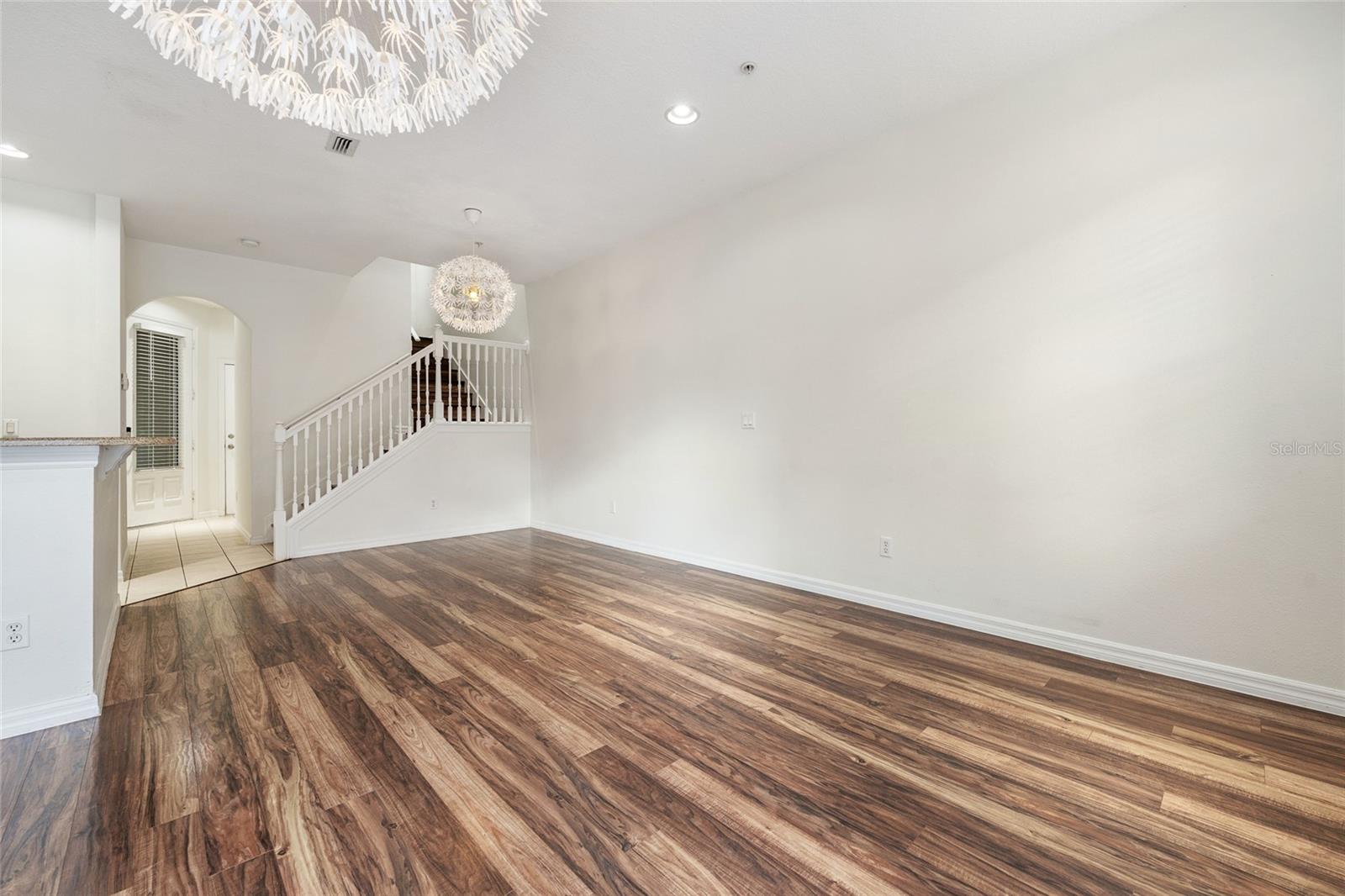 Image 18 of 42 For 9430 Tawnyberry Street