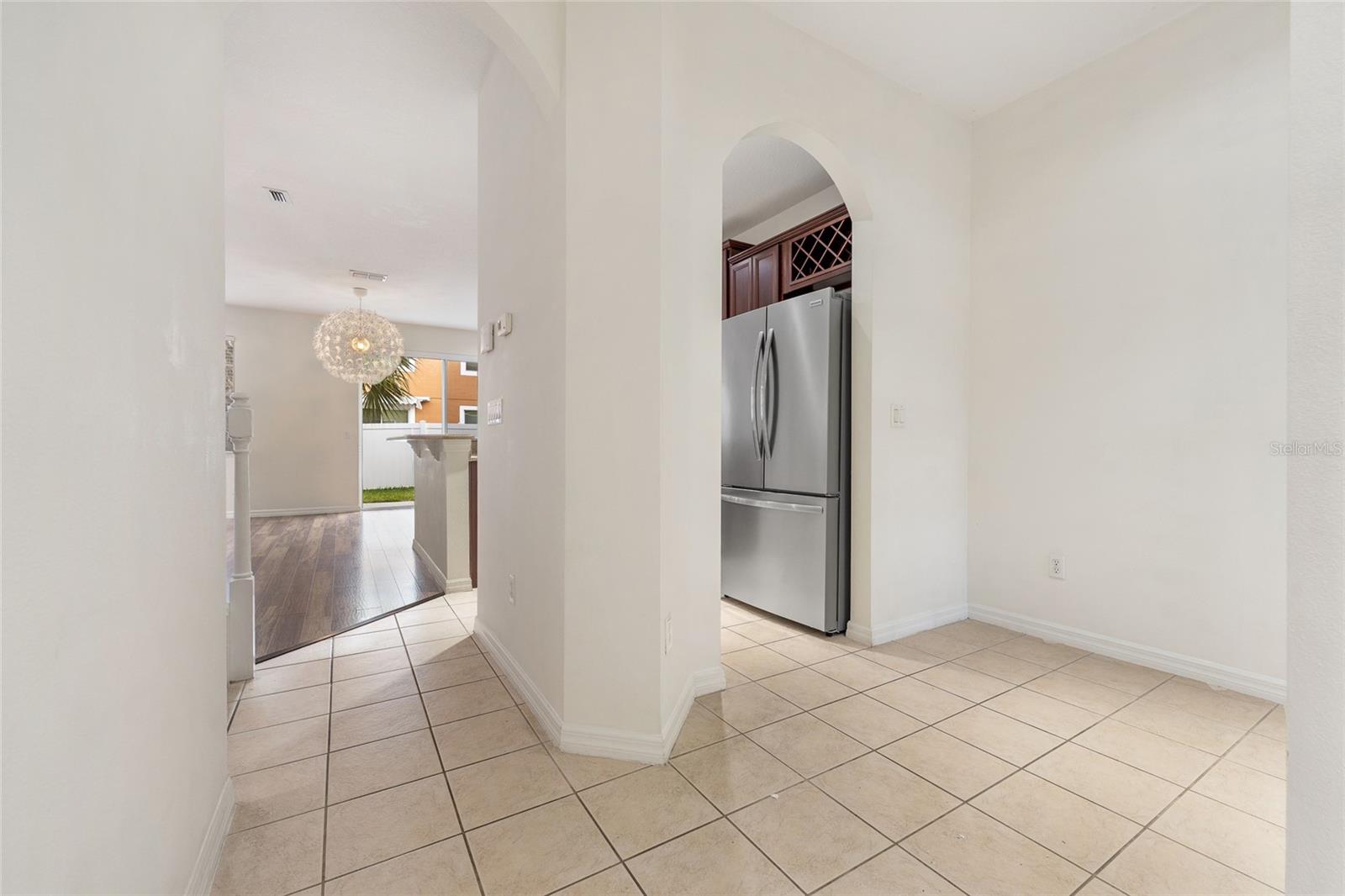 Image 5 of 42 For 9430 Tawnyberry Street