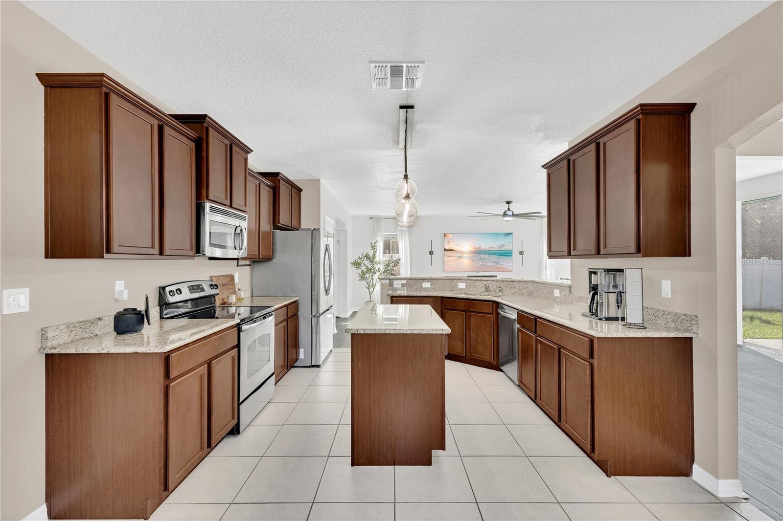 Image 10 of 36 For 181 Daigledog Street