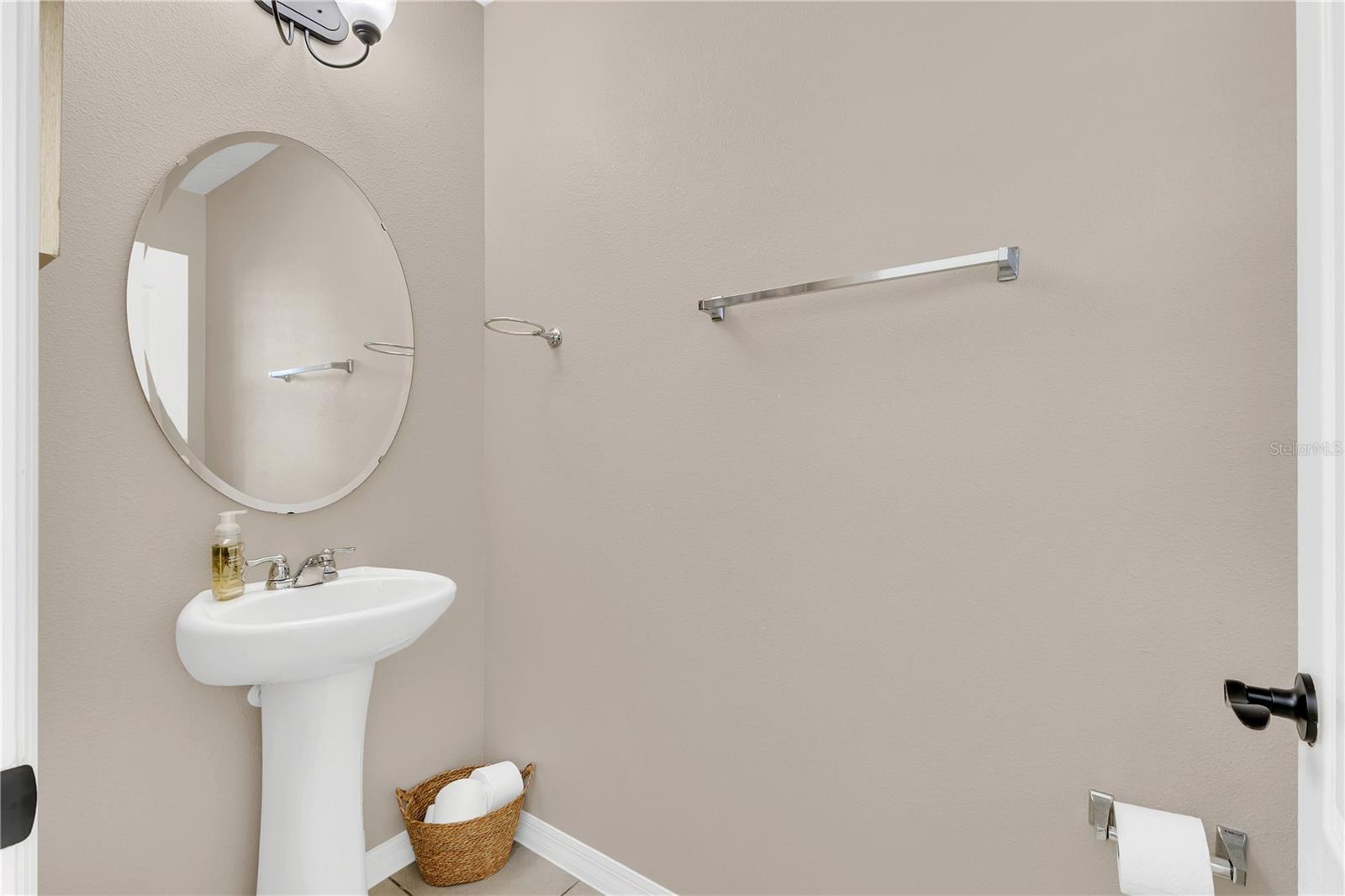 Image 12 of 36 For 181 Daigledog Street