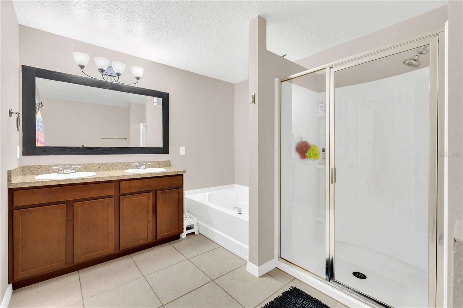 Image 15 of 36 For 181 Daigledog Street