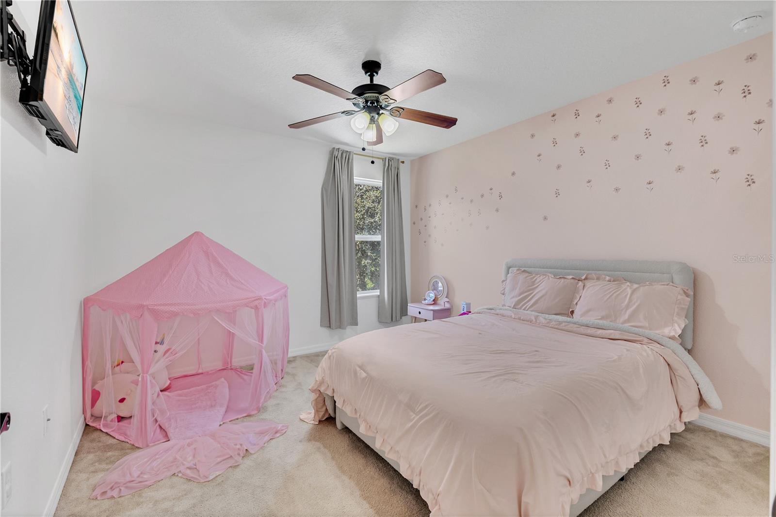 Image 16 of 36 For 181 Daigledog Street