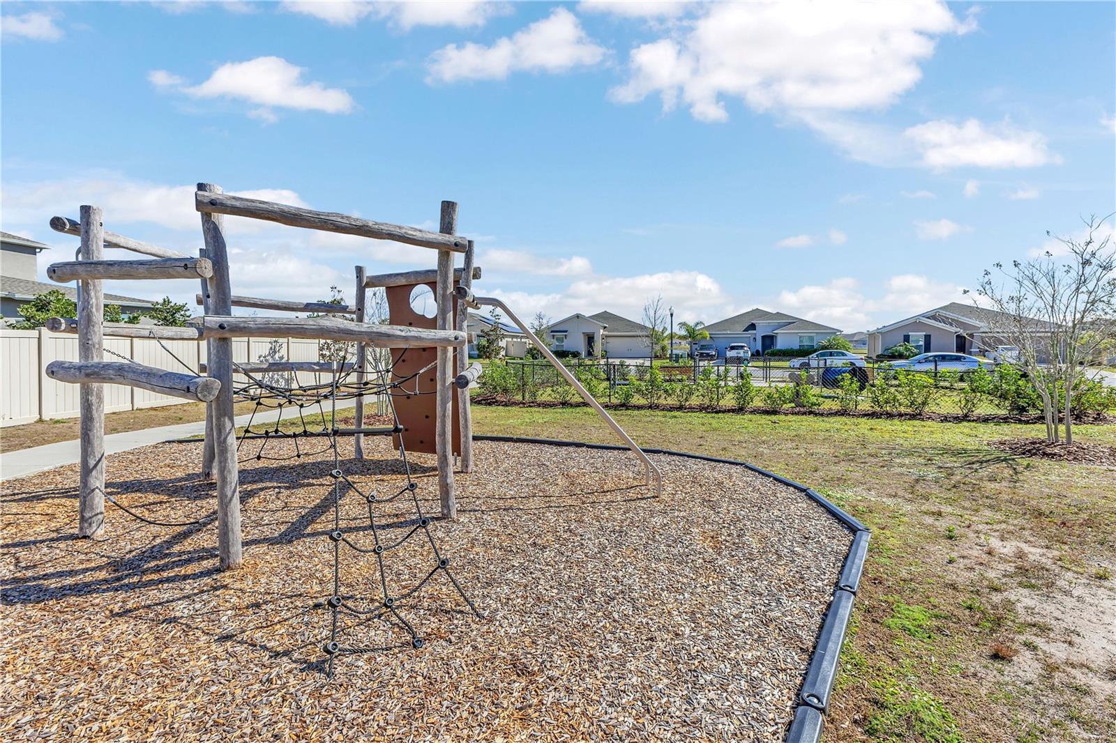 Image 27 of 36 For 181 Daigledog Street