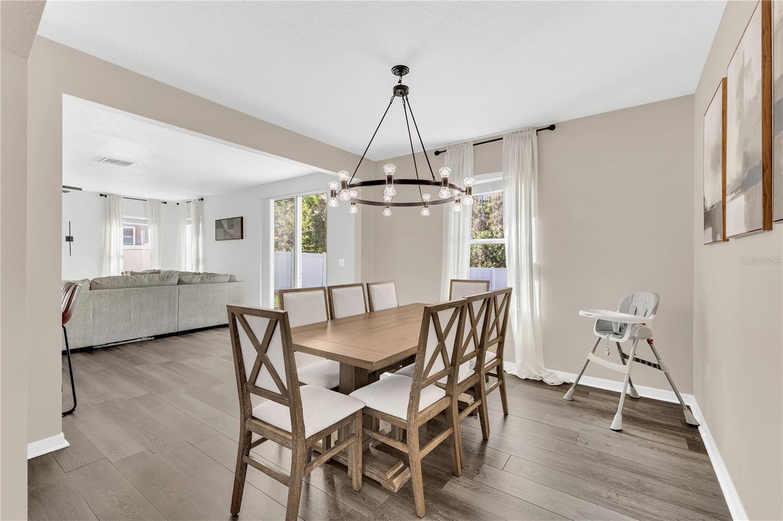 Image 6 of 36 For 181 Daigledog Street