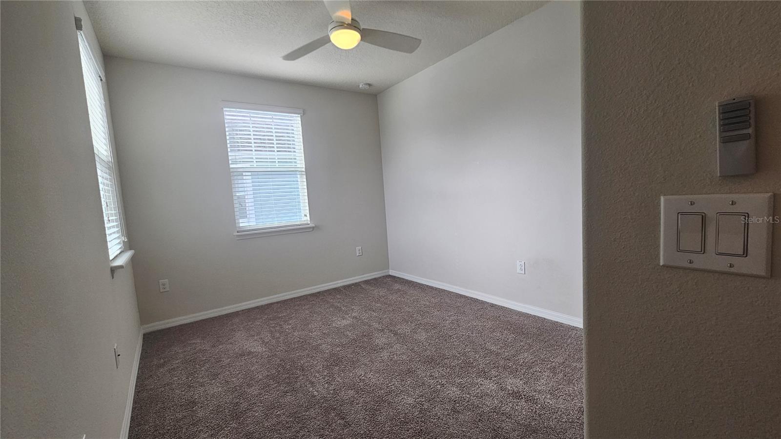 Image 11 of 23 For 2623 Palisade Boulevard W