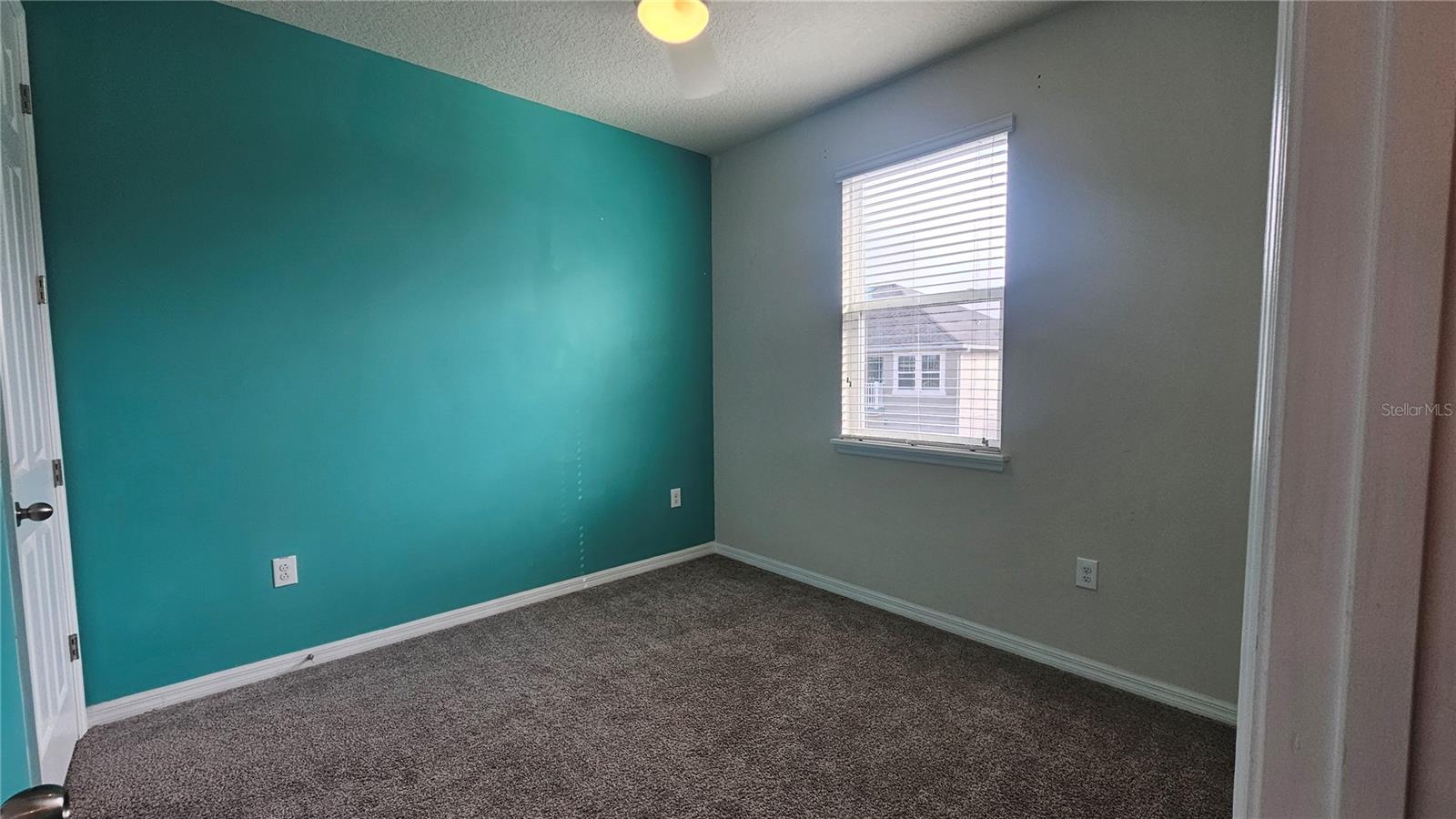 Image 15 of 23 For 2623 Palisade Boulevard W