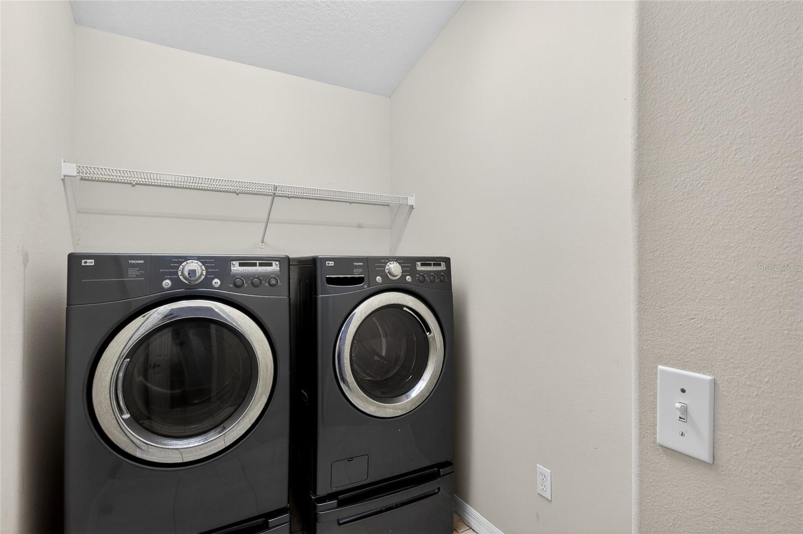 Image 44 of 60 For 1001 Dampierre Court