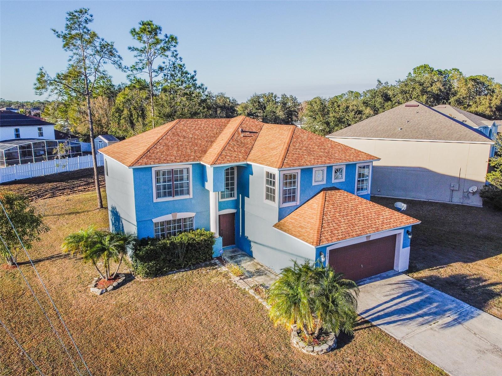 Image 46 of 60 For 1001 Dampierre Court