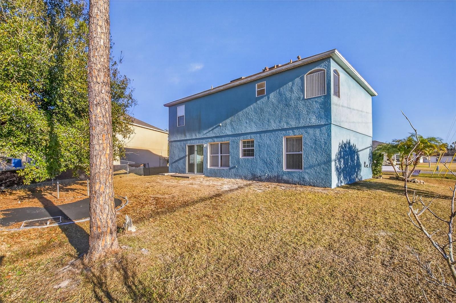 Image 51 of 60 For 1001 Dampierre Court