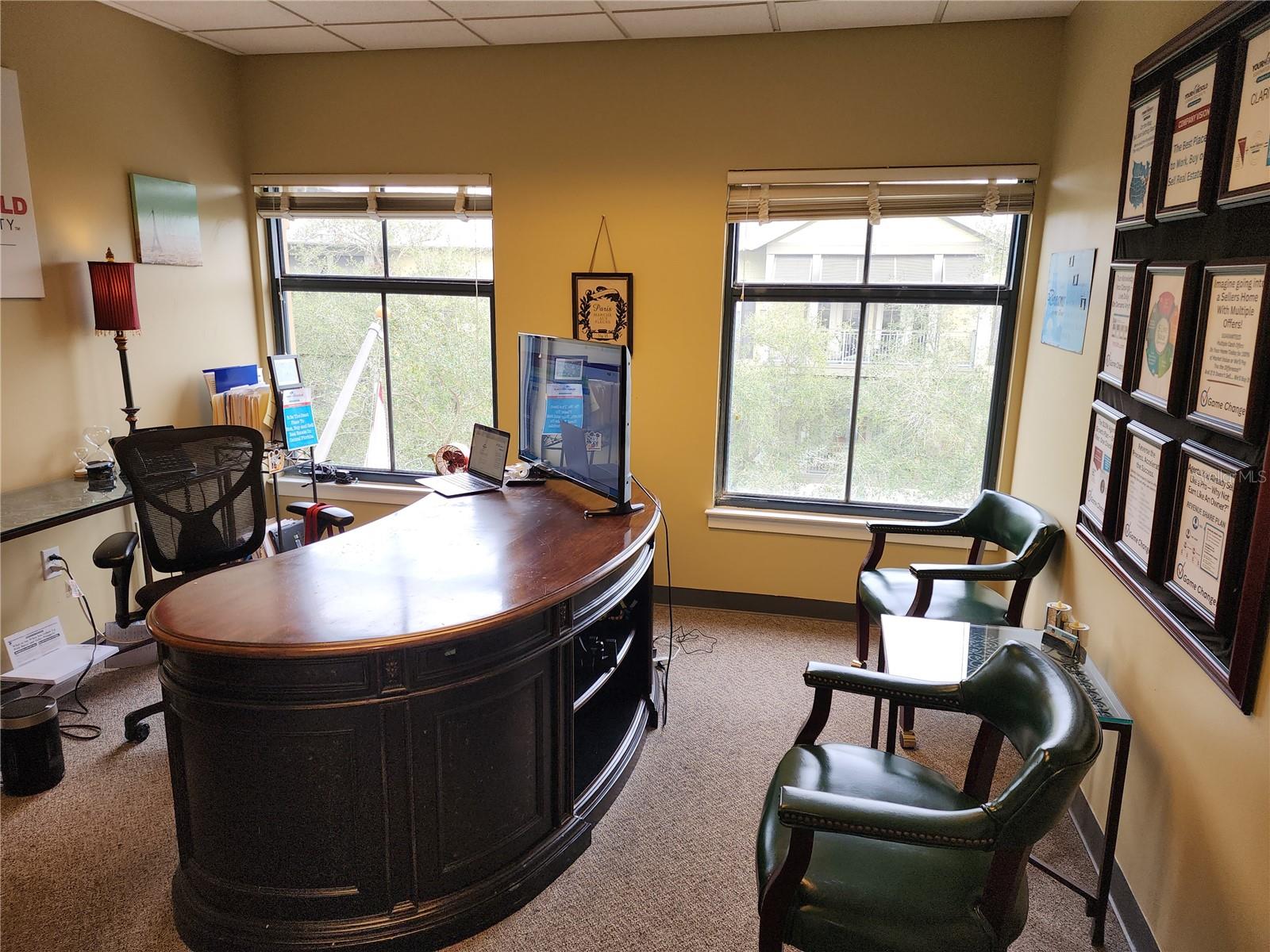 Image 2 of 5 For 610 Sycamore Street 350