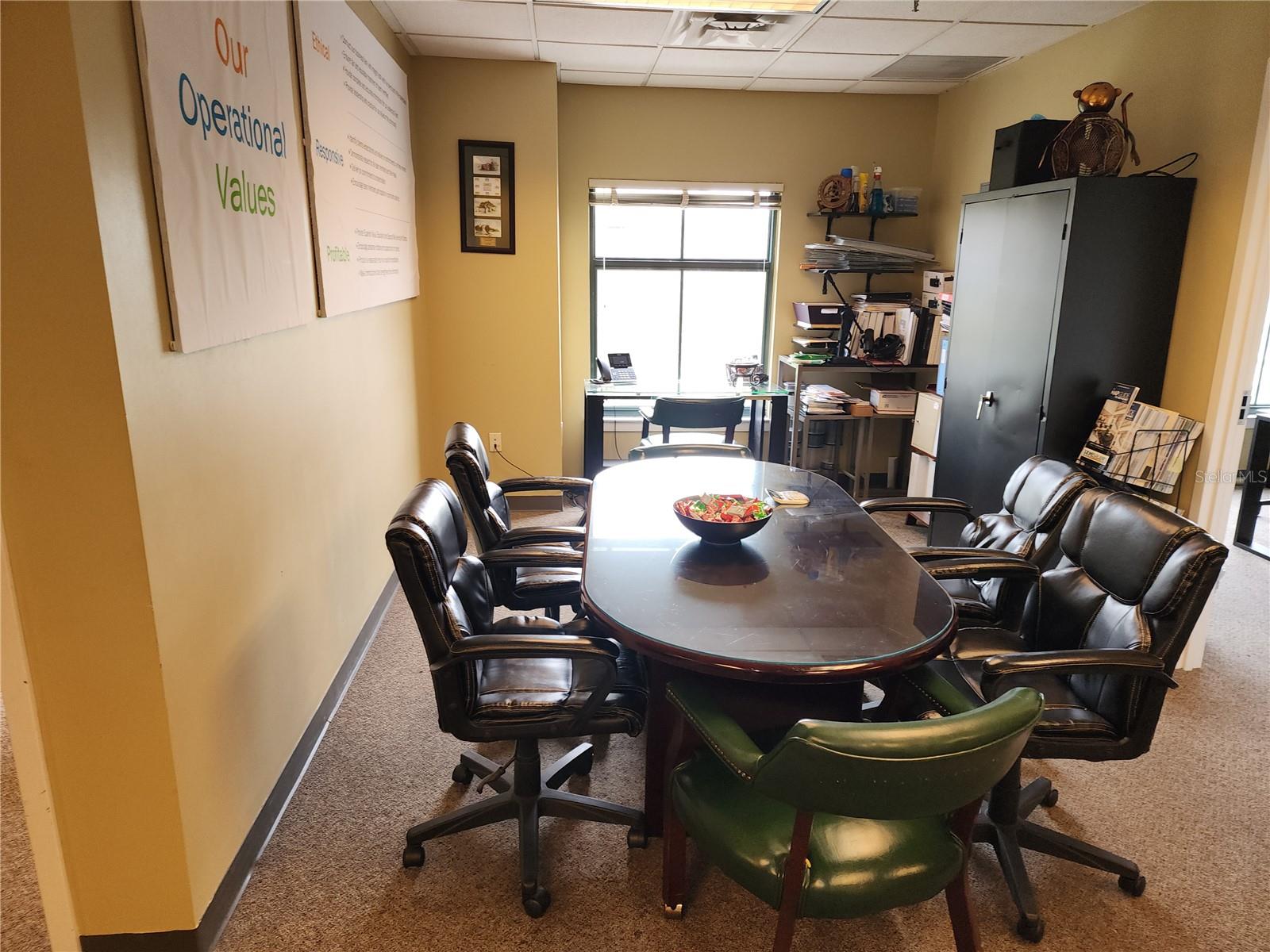 Image 4 of 5 For 610 Sycamore Street 350