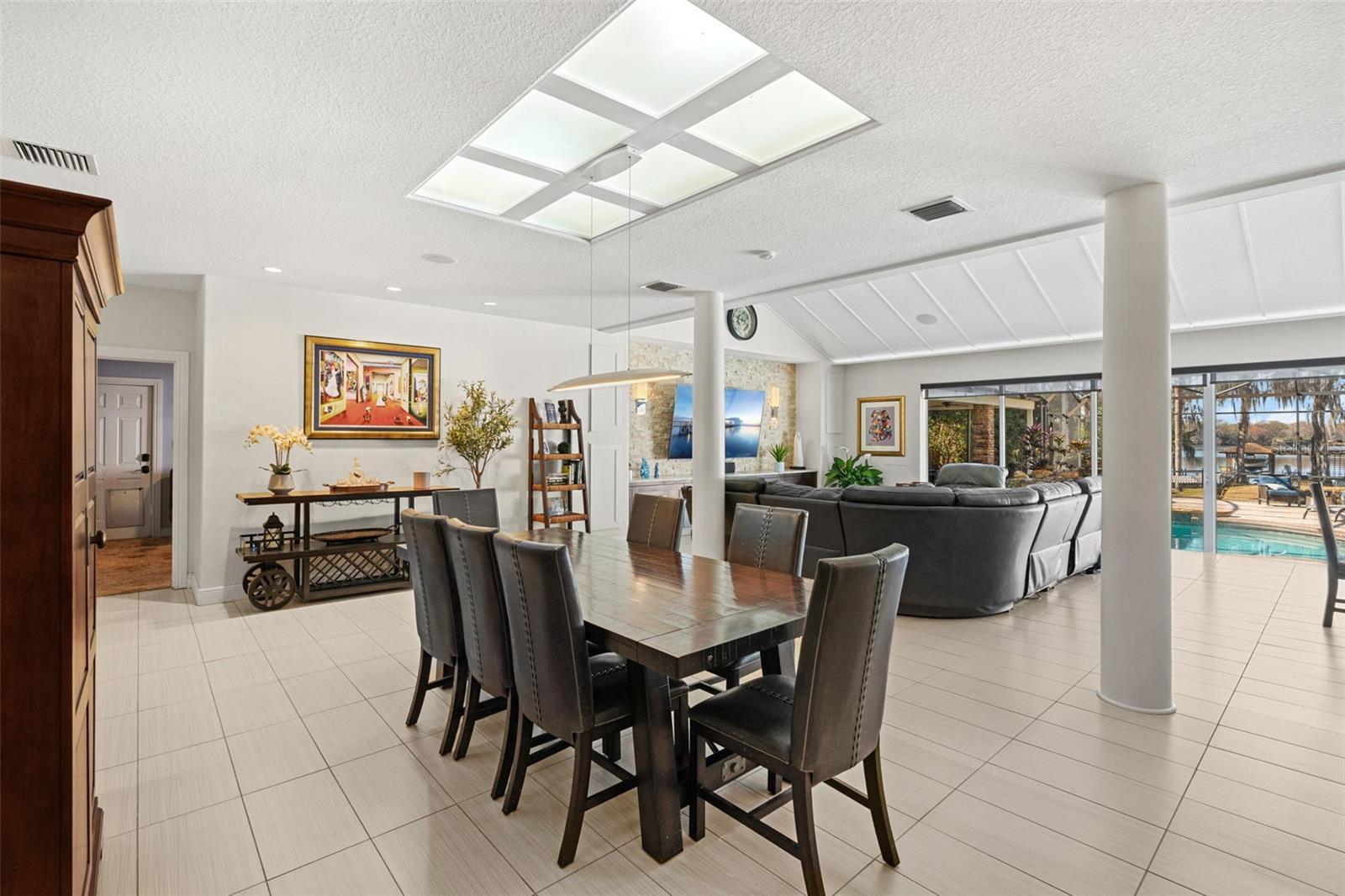 Listing photo id 10 for 4469 Old Bear Run