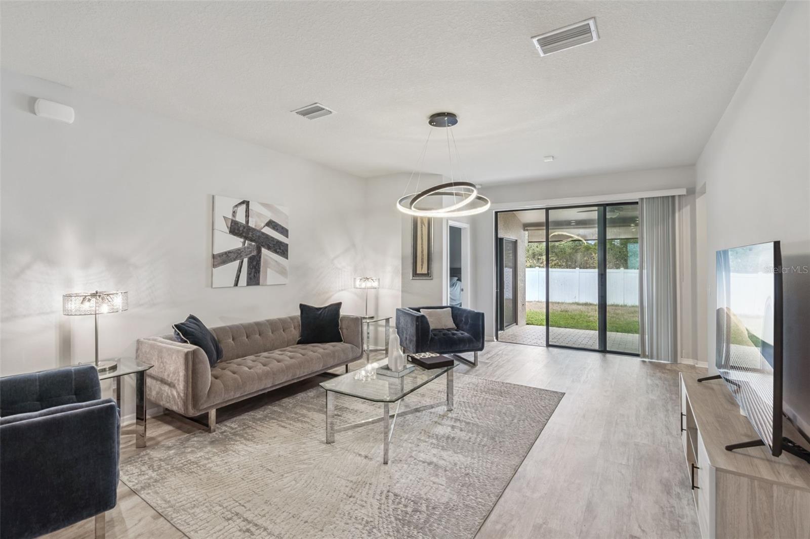 Image 10 of 29 For 6601 Boulder Run Loop