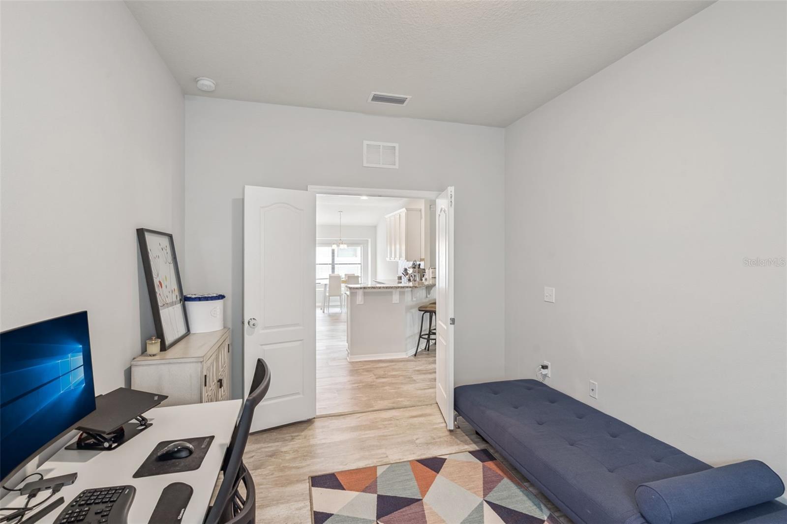 Image 17 of 29 For 6601 Boulder Run Loop