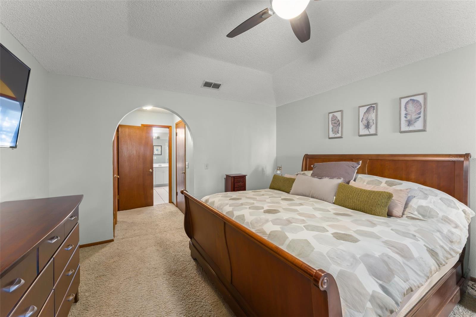 Image 10 of 43 For 1317 American Elm Drive