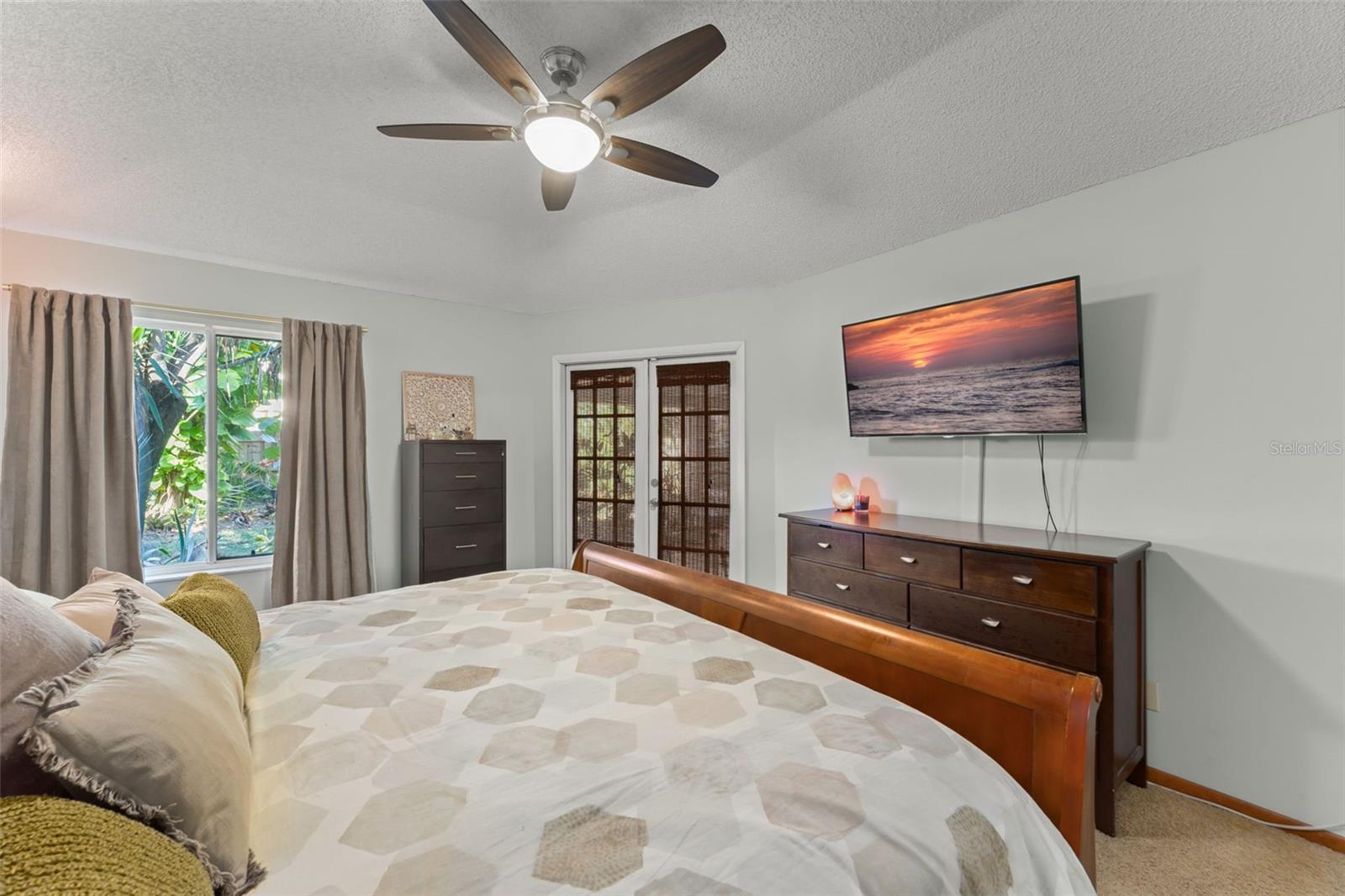 Image 11 of 43 For 1317 American Elm Drive