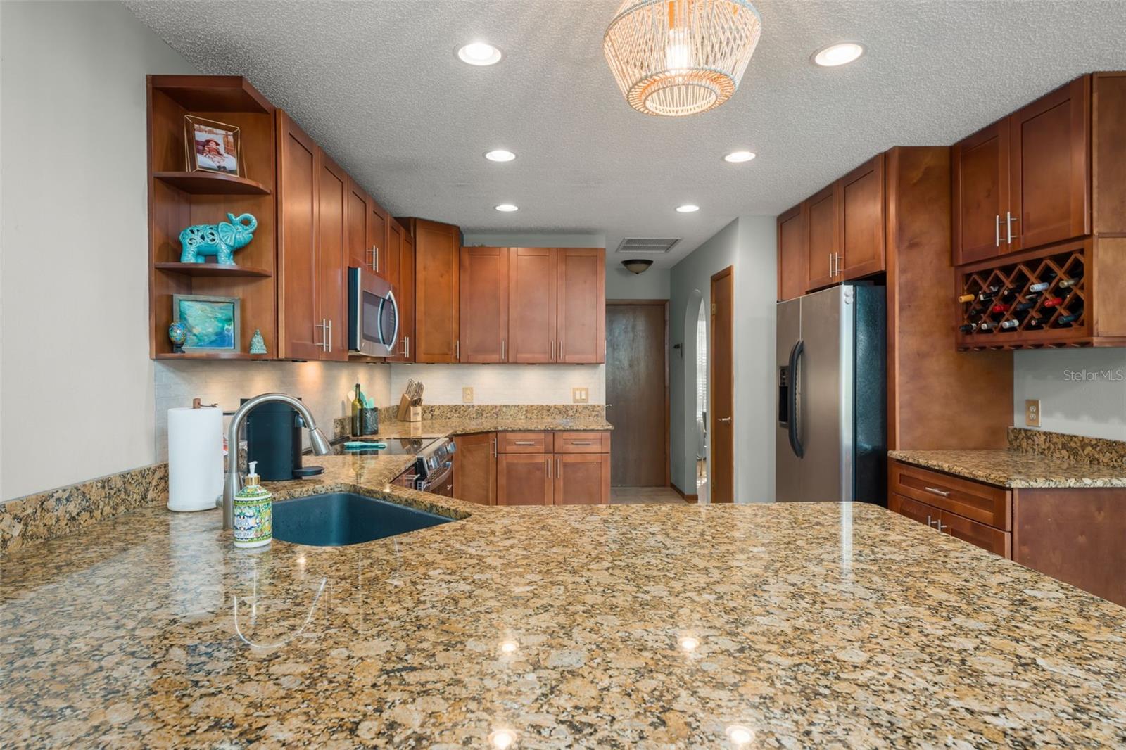 Image 22 of 43 For 1317 American Elm Drive